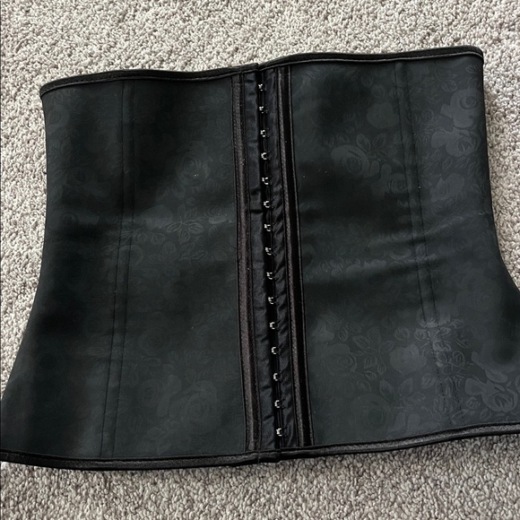 Black Waist Cincher Corset - Picture 2 of 2